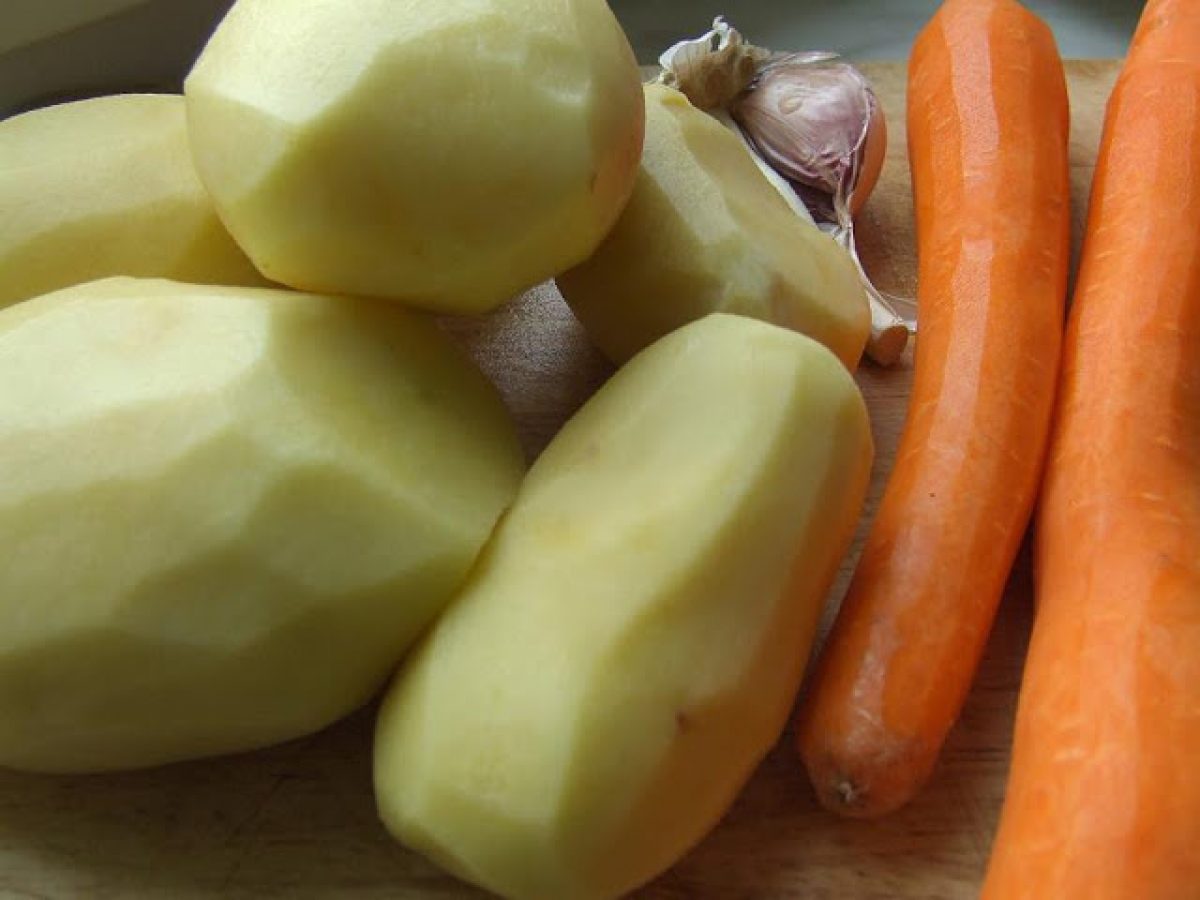 Placki ziemniaczane z marchewką i fetą