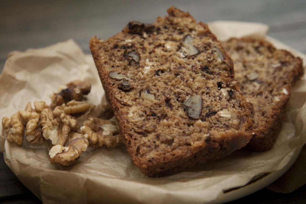 przepis-na-chlebek-drozdzowy-z-bananami-i-maslanka