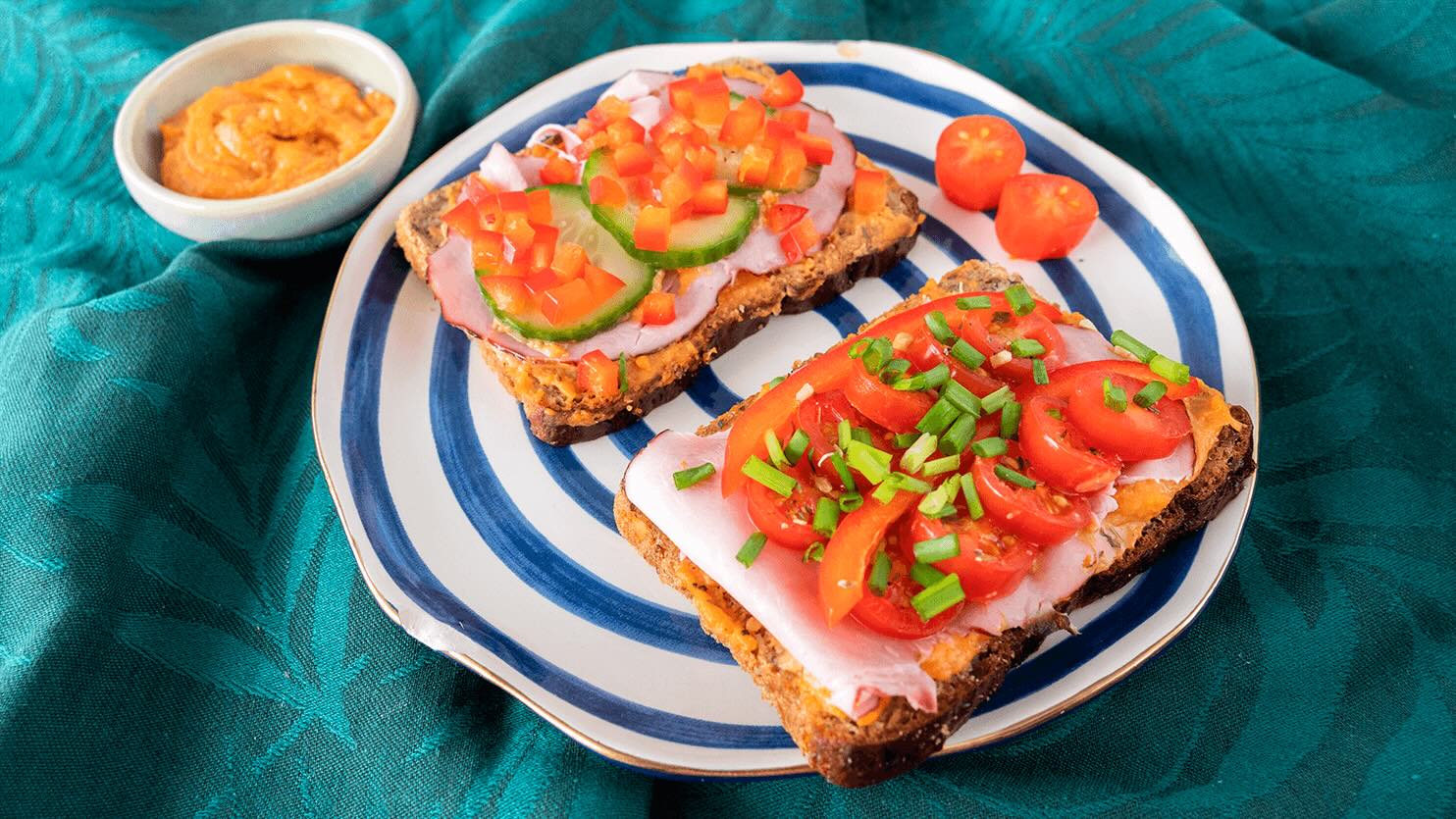 przepis-na-kanapka-dla-niejadka-robocik-z-hummusem