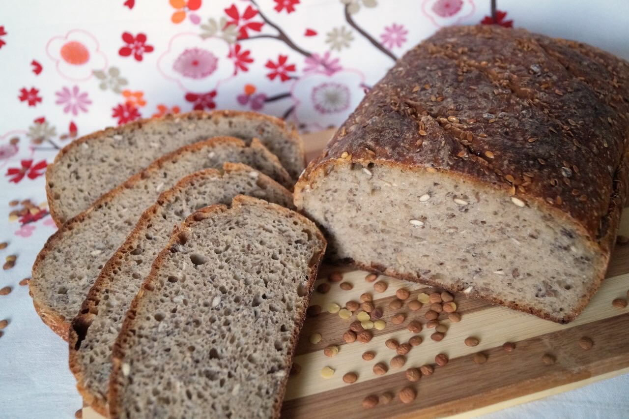 przepis-na-chleb-na-zakwasie-i-pasztet-z-soczewicy