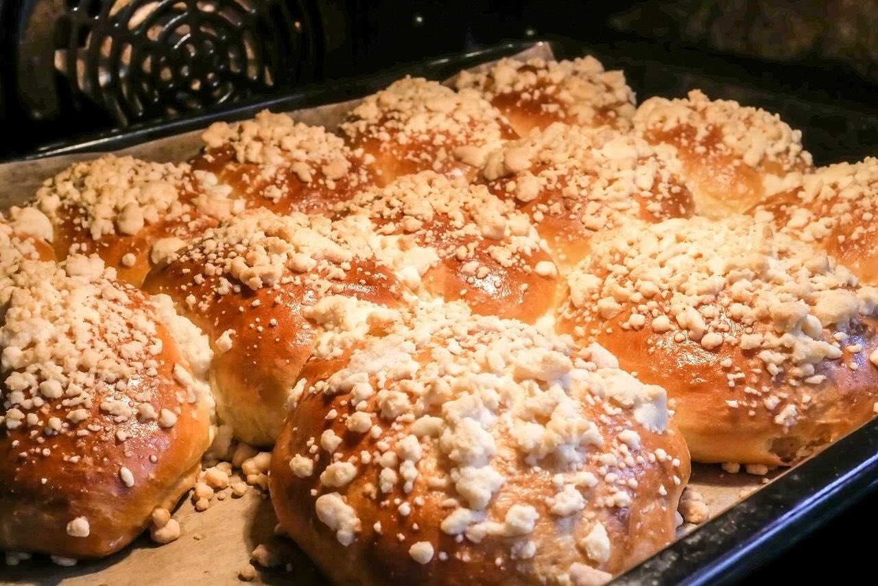 przepis-na-jagodzianki-pelnoziarniste-z-polewa-z-bialej-czekolady