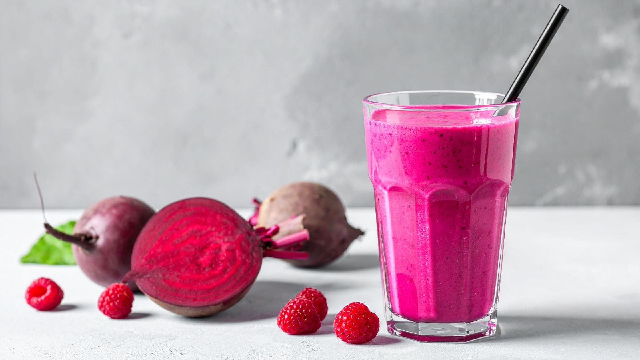 przepis-na-koktajl-z-surowym-burakiem