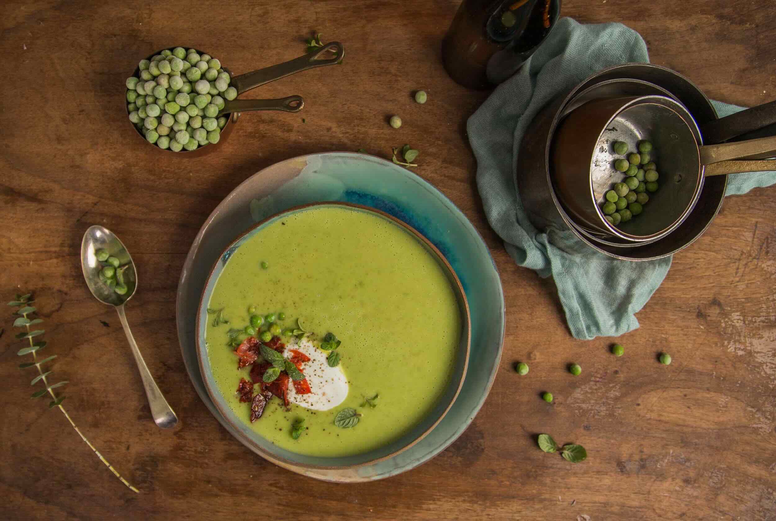 przepis-na-krem-ze-szparagow-i-groszku