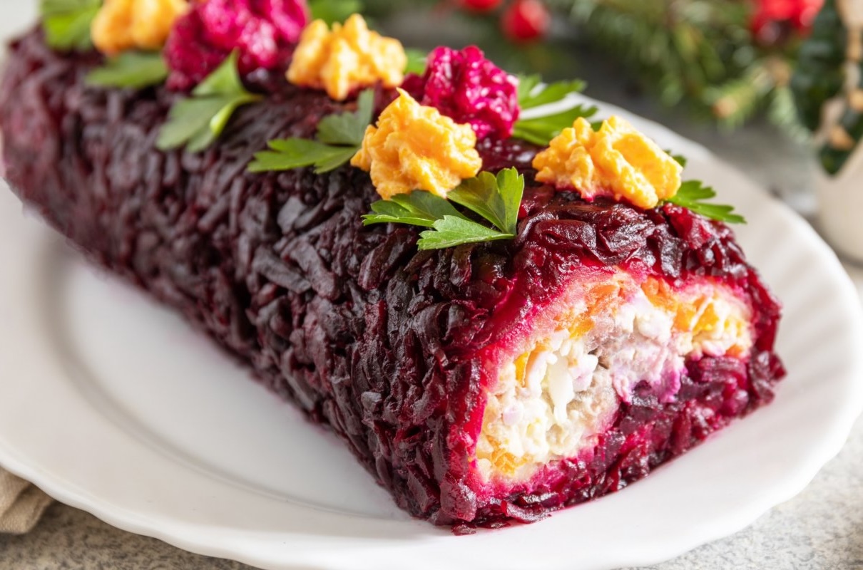 przepis-na-roladki-z-buraka-nadziewane-feta-z-rzodkiewka-i-ogorkiem