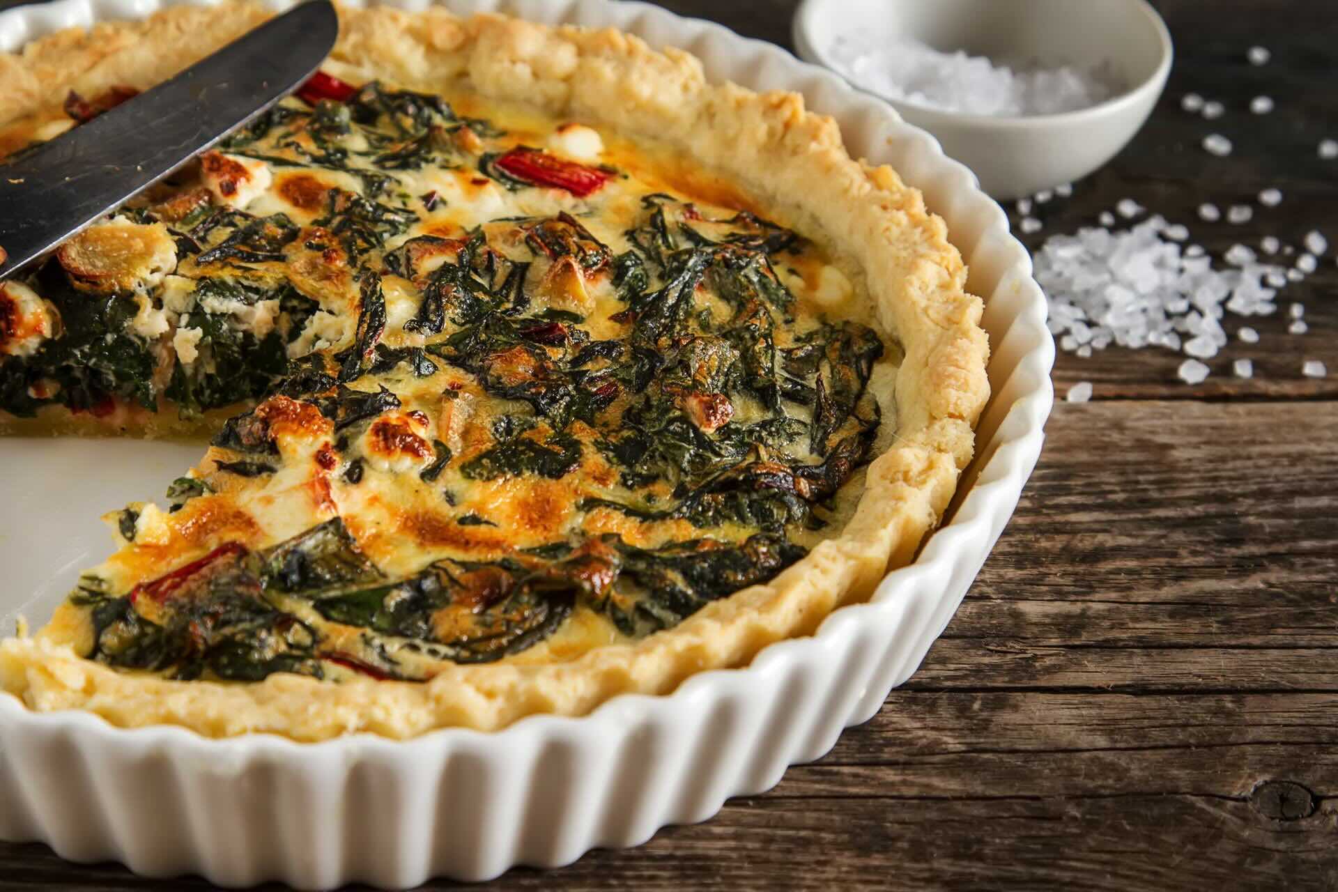 przepis-na-tarta-ze-szpinakiem-i-suszonymi-pomidorami