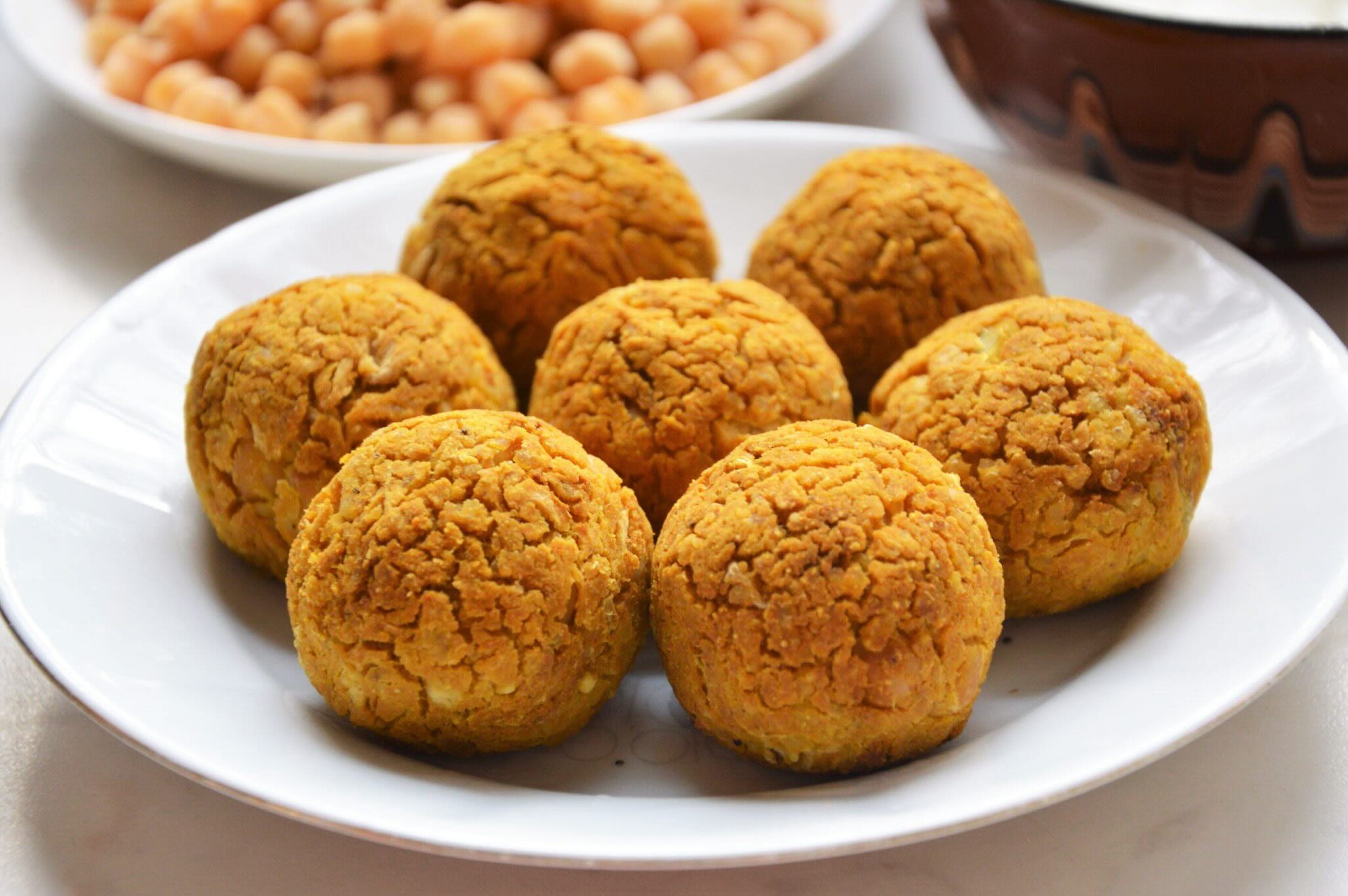 przepis-na-klopsiki-z-ciecierzycy