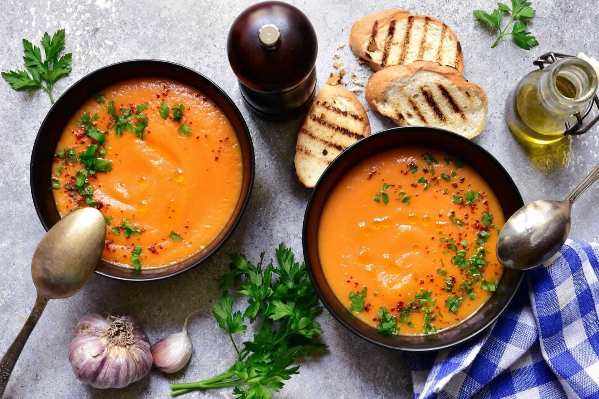 przepis-na-krem-z-pieczonej-marchwi-z-przyprawa-togarashi